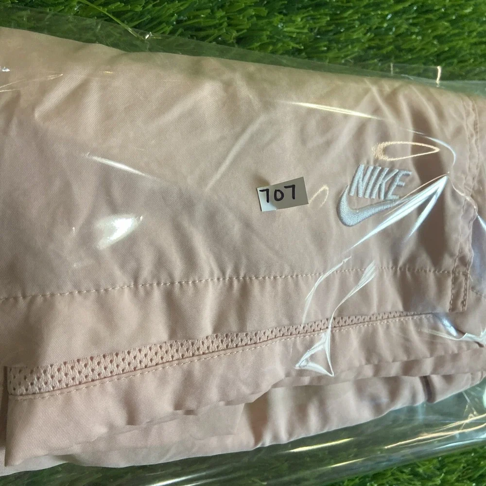 Nike Sportswear Pink Salmon Woven Flow Shorts Swim Mens Size Large EUC